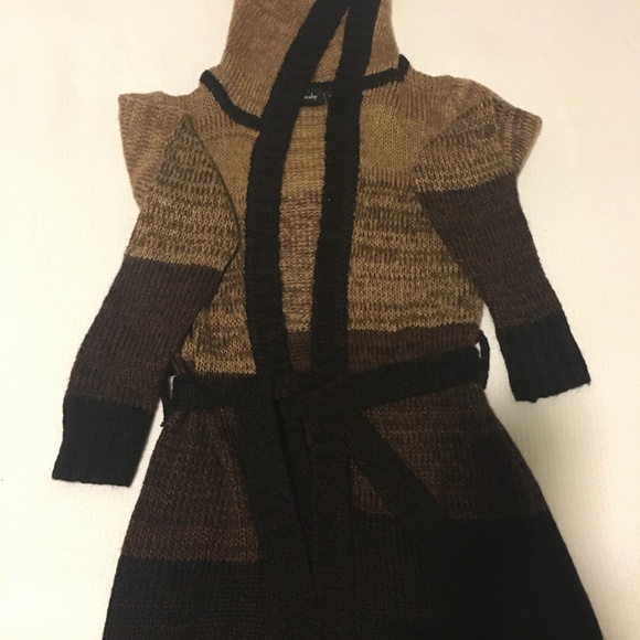 Sweater - Picture 2 of 2